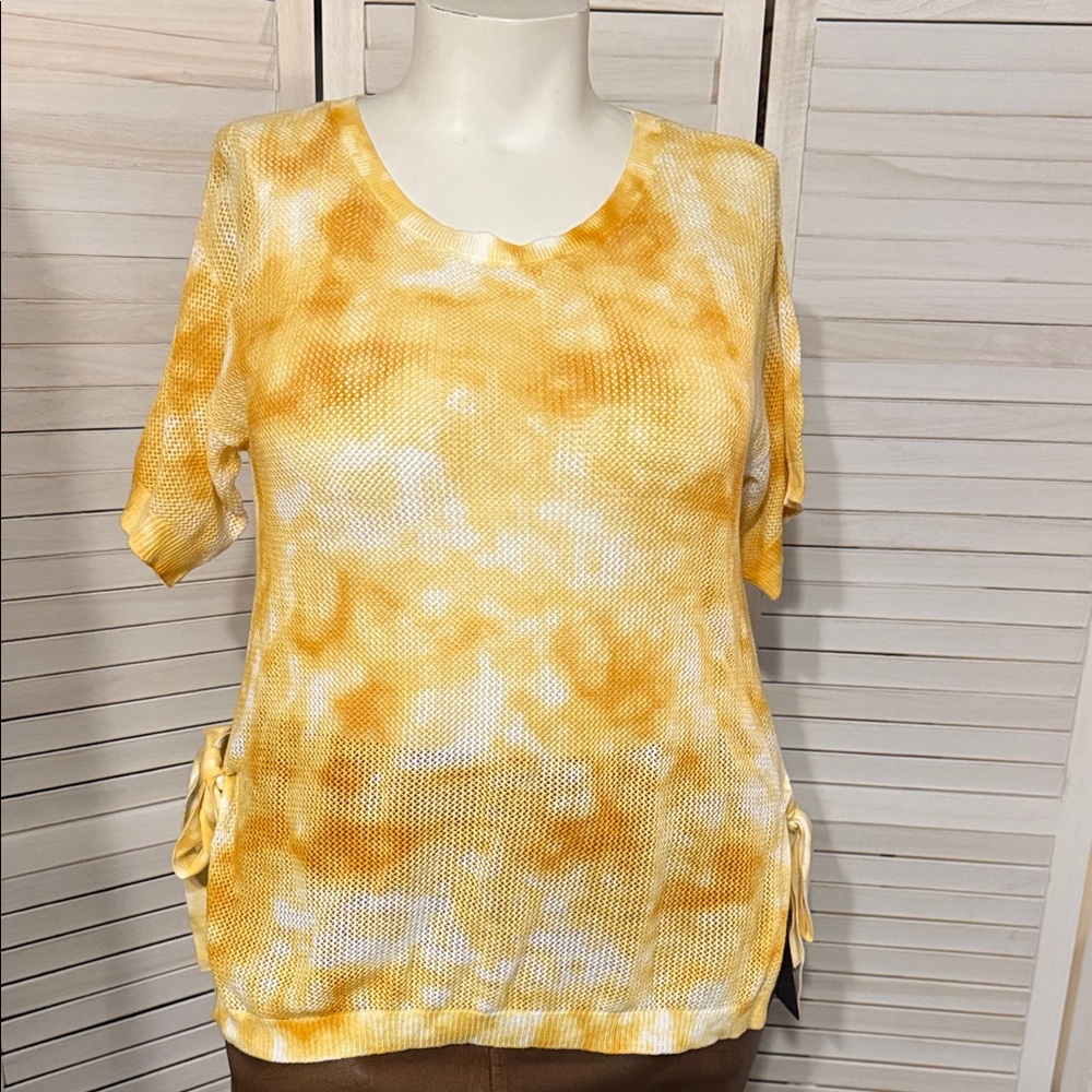 3 for $25💥Yellow Mesh Tie-Dye Women's Top. Size Medium